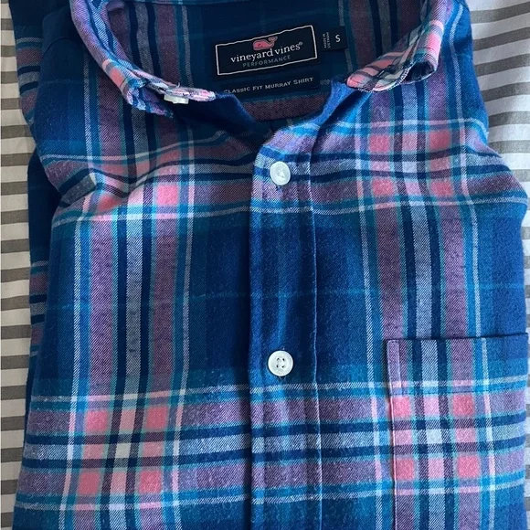 Vineyards Vines Button Down Shirts - Picture 4 of 4